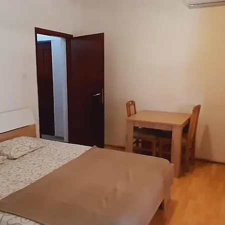 Airport Nikki Belgrado